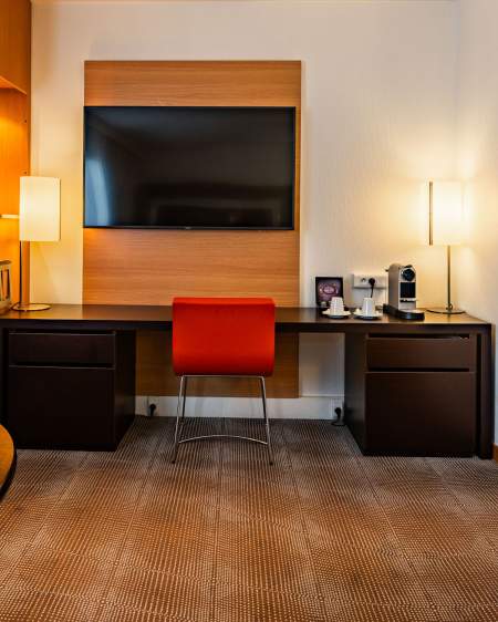→ Novotel Reims Tinqueux · Hôtel 4 étoiles Reims
