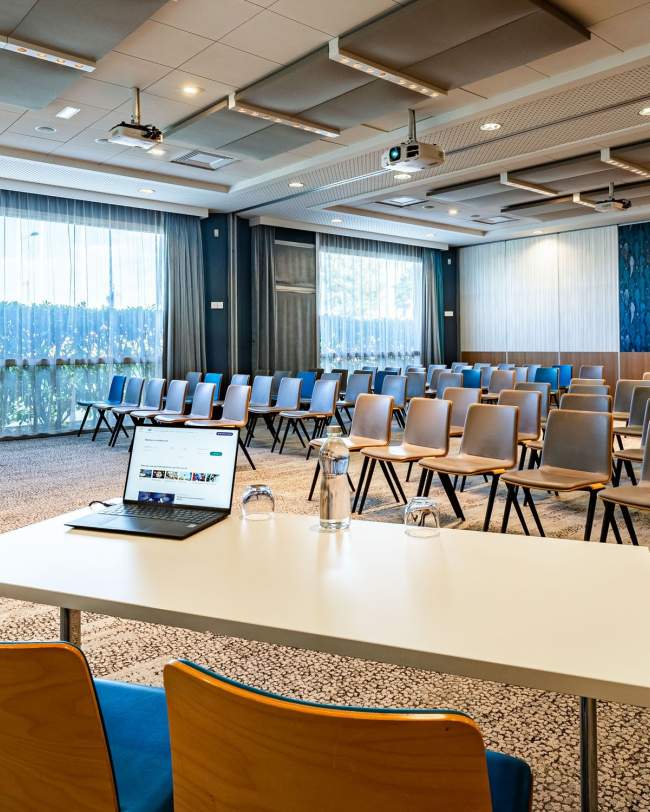 → Novotel Reims Tinqueux · 4-star Hotel Reims · Seminars & Events