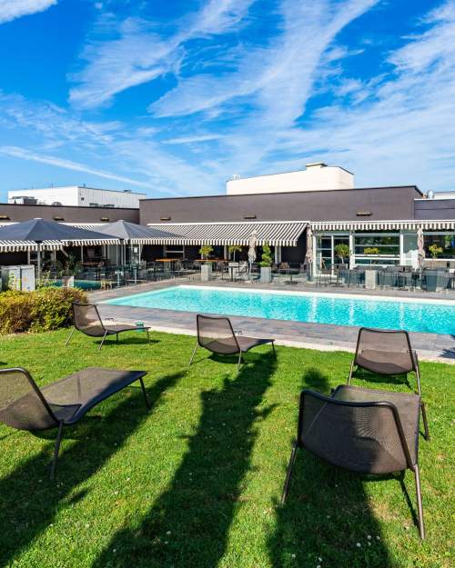 → Novotel Reims Tinqueux · Hôtel 4 étoiles Reims 