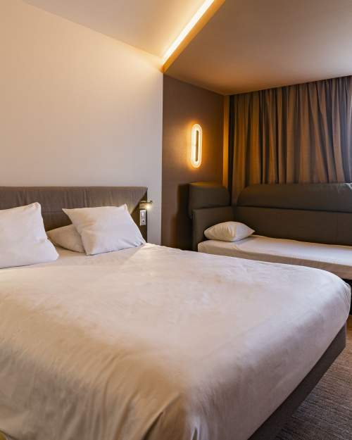 → Novotel Reims Tinqueux · Hôtel 4 étoiles Reims · Chambres