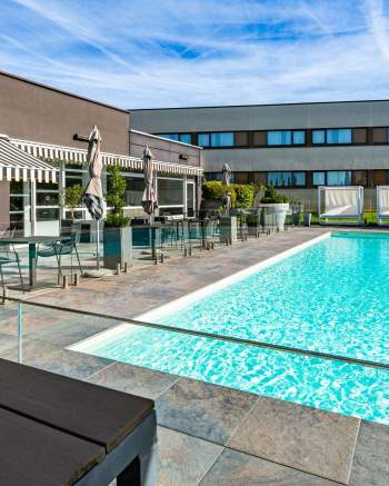 → Novotel Reims Tinqueux · Hôtel 4 étoiles Reims