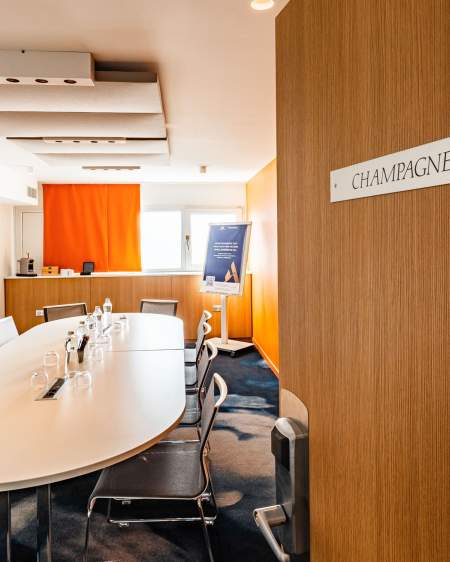 → Novotel Reims Tinqueux · 4-star Hotel Reims · Seminars & Events